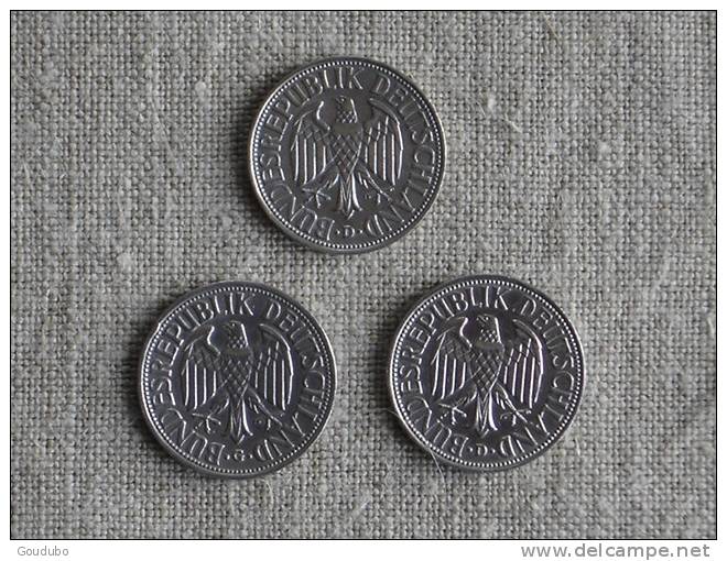 3 Pièces De 1 Mark 1950 G - 1961 D - 1970 D . Voir Verso. - 1 Marco