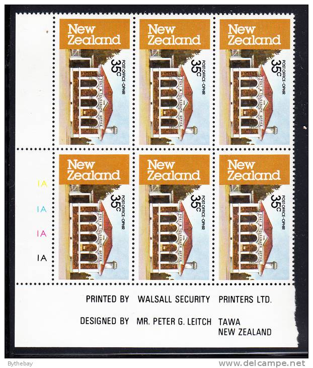 New Zealand Scott #747 MNH Inscription Block Of 6 35c Post Office, Ophir 1886 - Blocks & Sheetlets