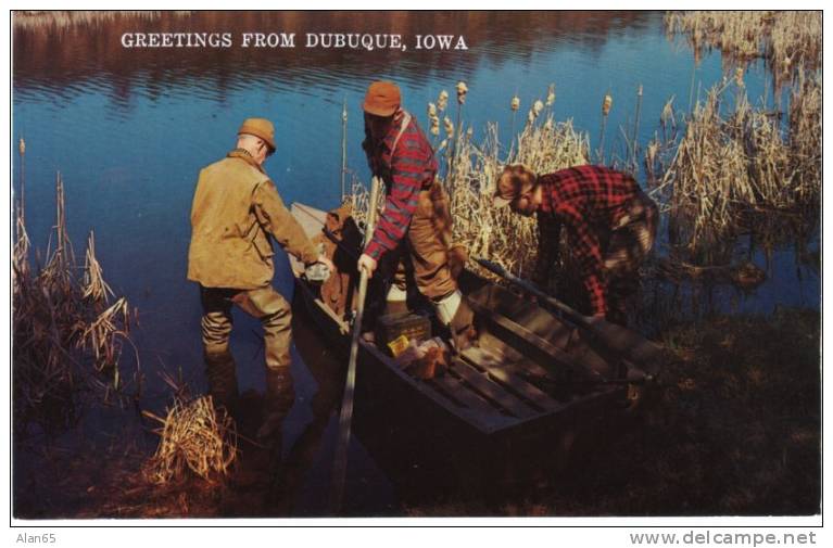 Dubuque IA Iowa, Greetings From, Duck Hunters Load Boat On Lake C1960s Vintage Postcard - Dubuque