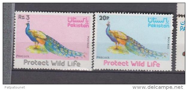 Pakistan  YV 401/2 N 1976 Paons - Hoendervogels & Fazanten