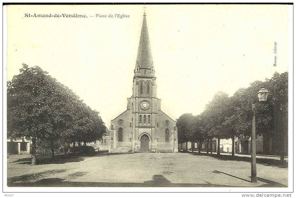 SAINT AMAND LONGPRE - Place De L'Eglise - Saint Amand Longpre