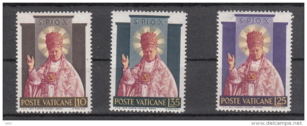 Vaticano - 1954 - S. Pio X - 35 Lire ** (pieghette Naturali Nella Carta) - Nuevos