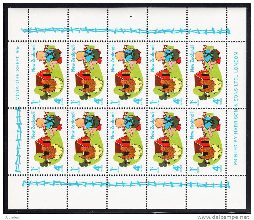 New Zealand Scott #B93a MNH Miniature Sheet Of 10 Health Stamps - Boy With Hen And Chicks - Ungebraucht