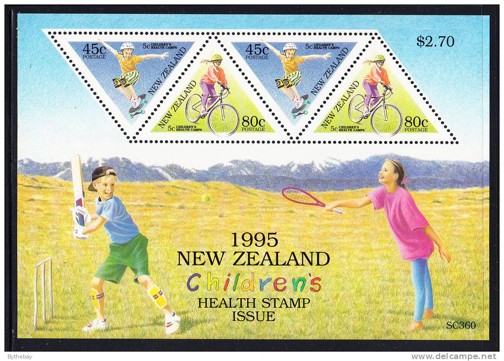New Zealand Scott #B150a MNH Souvenir Sheet Of 4 Health Stamps - Boy Skateboarding, Girl Cycling - Ongebruikt