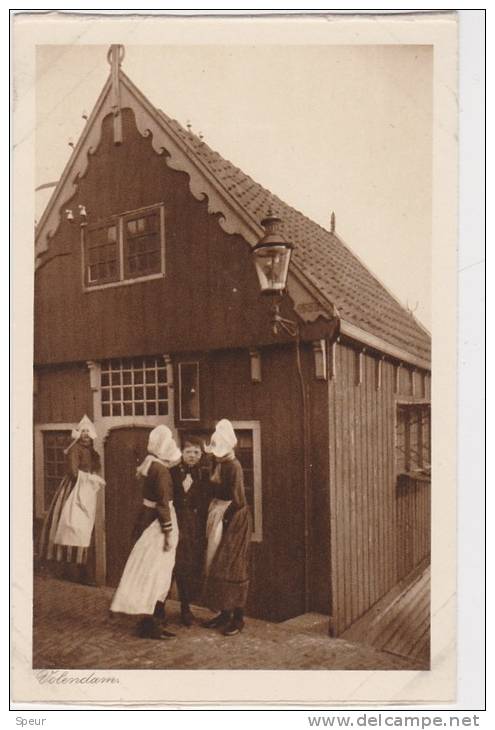 Volendam -  Children In Costume, Old House, ± 1920? - Volendam
