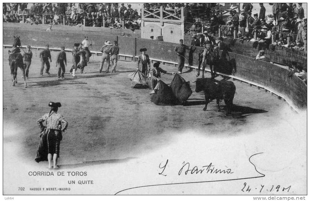 /TAUREAUX/ CORRIDA DE TOROS UN QUITE - Taureaux