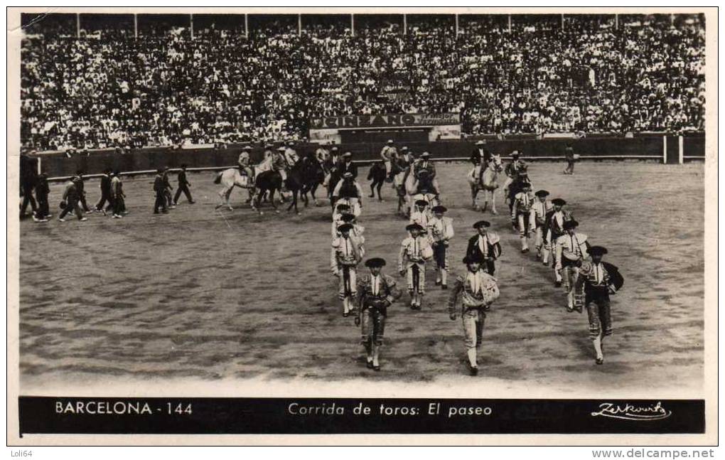 /TAUREAUX/ CORRIDA DE TOROS EL PASEO - Bull