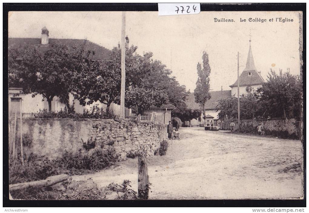 Daillens - Le Collège Et L'église Vers 1914 (7724) - Daillens