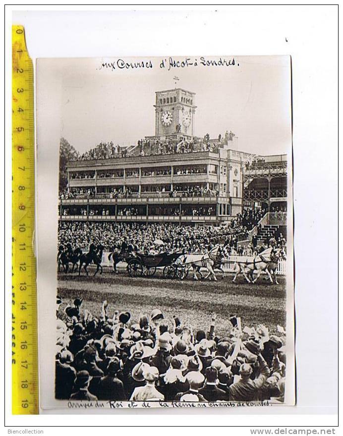 London.Londres.Arrivée Du Roi Et De La Reine Au Champ De Courses D'Ascot.Coming Of The King And Queen - Lieux