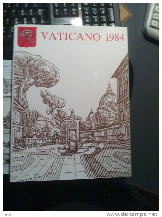 Vaticano - 1984 - Libro Di Tutte Le Emissioni Postali Dell'Anno 1984 - Full Years