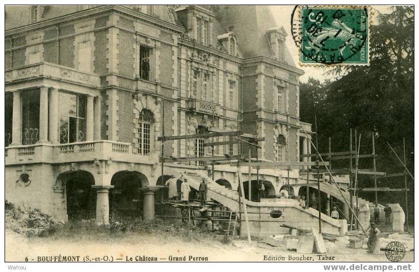 BOUFFEMONT   (S.-&O.)   Le Château, Grand Perron   (Carte Ayant Voyagé En 1909) - Bouffémont