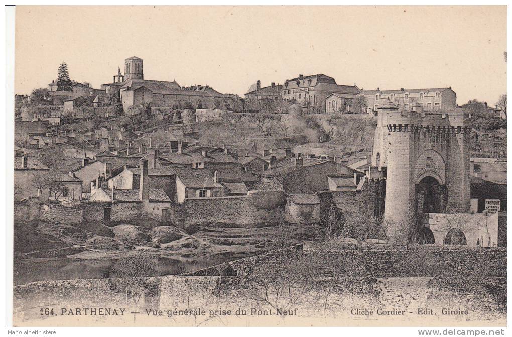 Dép. 79 - PARTHENAY - Vue Générale Prise Du Pont-Neuf. Cliché Cordier - Ed. Giroire. N° 164 - Parthenay