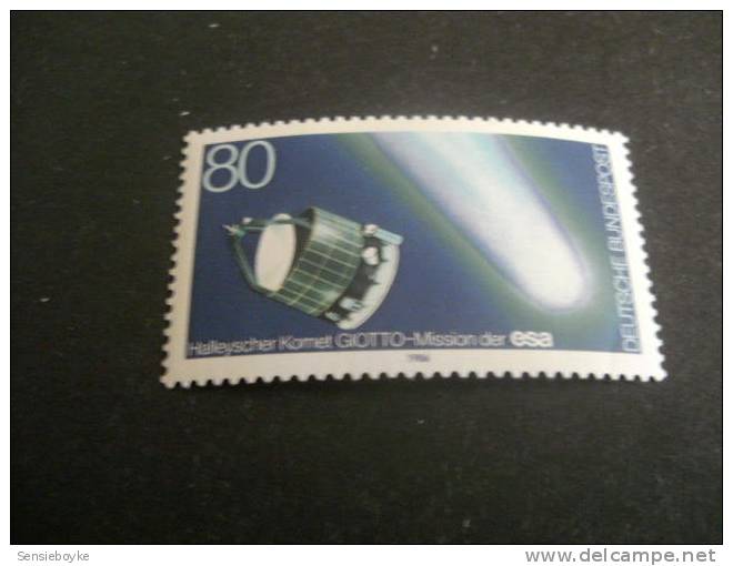 F1445- Stamp MNH  Deutsches Bundespost -1986- SC. 14256-   Halley&acute;s Comet - Europe