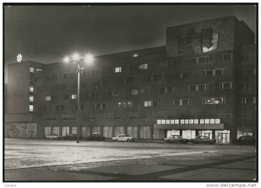 AK Neubrandenburg, Hotel "Vier Tore", 1977 - Neubrandenburg