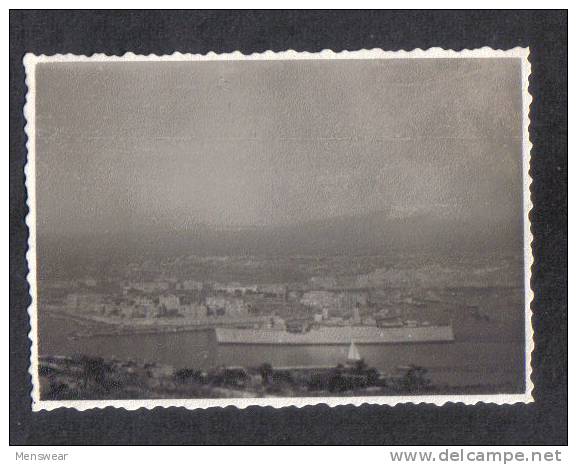 MALTA - HMS FORTI IN MALTA HARBOUR  REAL PHOTOGRAPH. 1953 - Places