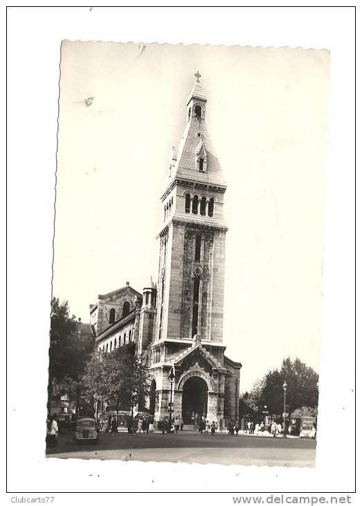 Paris 14ème Arr  (75) : Eglise Saint-Pierre Du Petit Montrouge En 1966 (animée) PHOTO VERITABLE. - Arrondissement: 14