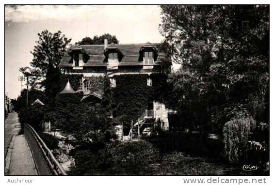 Moulin à Eau, Moulin à Aubes - Varennes-jarcy 2 - Mulini Ad Acqua