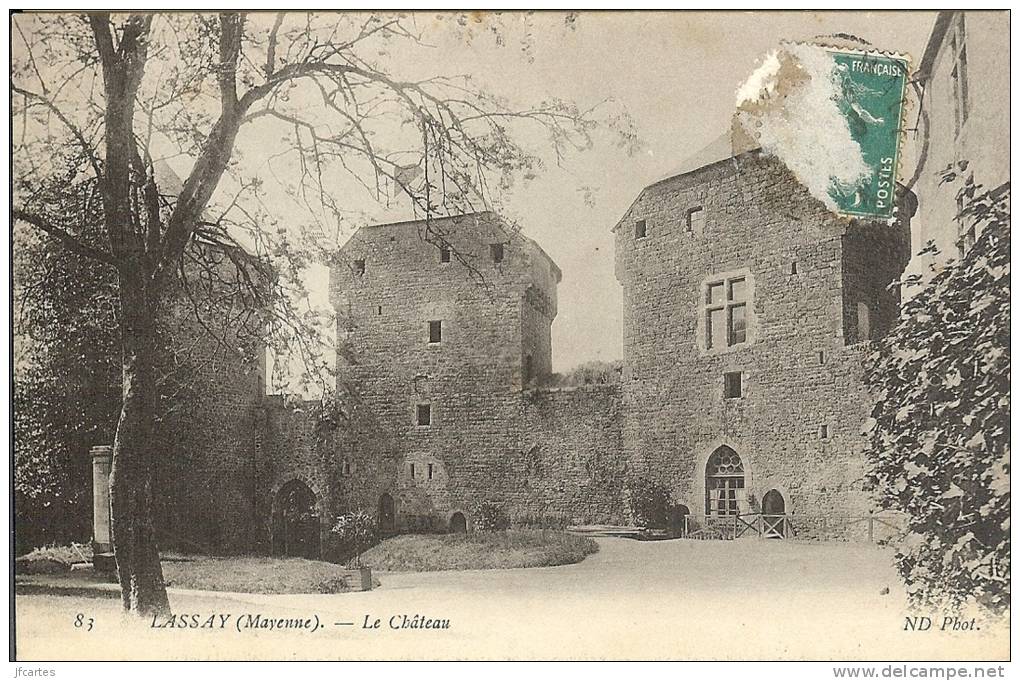 53 - LASSAY - Le Château - Lassay Les Chateaux