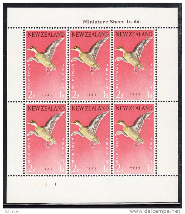 New Zealand Scott #B57a MH Miniature Sheet Of 6 Health Stamps: Tete (Gray Teal) - Neufs