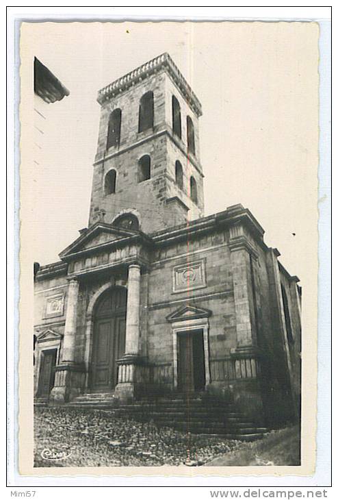 C.P.M. LEZOUX - Eglise Saint-Pierre - Lezoux