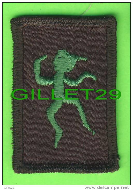 ÉCUSSON EN TISSU - SCOUTING  PATCHES - SCOUTISME - - Scouting