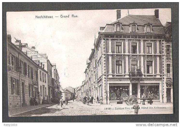 Neufchateau - Grand´Rue.  Attelage, Magasin De Chapeaux. - Neufchâteau