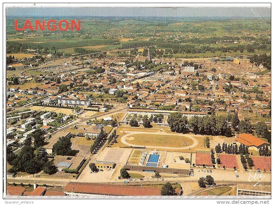 CP Langon Vue Générale Sur La Ville 33 Gironde Stade Piscine - Langon