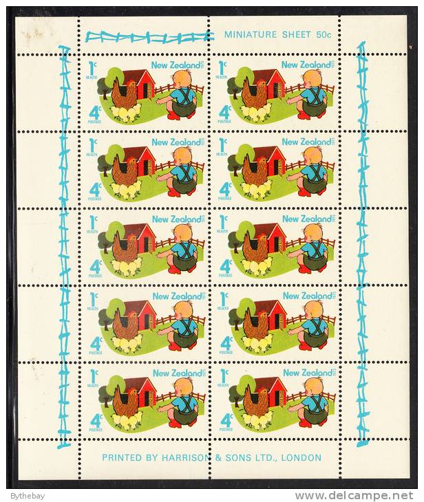 New Zealand Scott #B93a MNH Miniature Of 10 Health Stamps: Boy With Hen And Chicks - Gallináceos & Faisanes