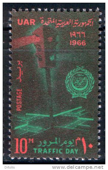 EGYPT / 1966 / TRAFFIC LIGHTS / TRAFFIC DAY / ARAB LEAGUE / MNH / VF . - Ungebraucht