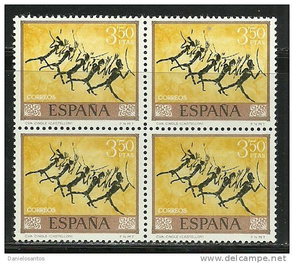 Spain Espana Espanha 1967 Stamp Day Paleolithic And Mesolithic Paintings  Block Of 4 MNH - Stamp's Day