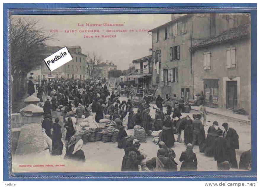 Carte Postale 31. Saint-Gaudens  Jour De Marché  Boulevard De L'Ouest Très Beau Plan Animé - Saint Gaudens