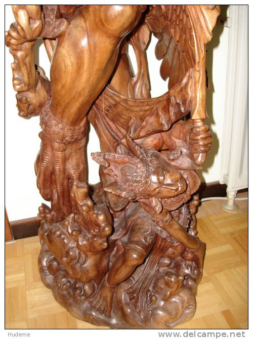 Uniek & Prachtig Gesculpteerd Beeld - Handsnijwerk Uit Bali - Afbeelding Vrouw Met Vogelkop - Holz