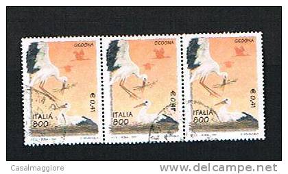 ITALIA 2001 - USATO - FAUNA - CICOGNA - VALORE DA LIRE 800/EURO 0.41- BLOCCO DI TRE VALORI ORIZZONTALI - 2001-10: Usati