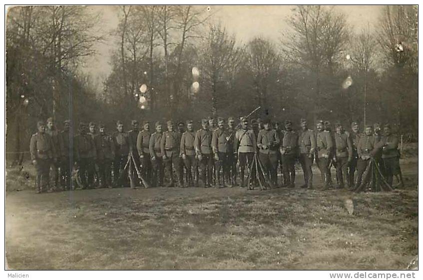 Somme -ref A188 -carte Photo Militaires Militaria -texte Verso : Rollot -somme -campagne 1914-18nov14- Escorte  A Pied - - Other & Unclassified