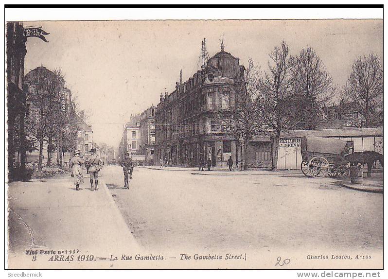 20176 Arras 1919, Rue Gambetta, Gambetta Street. Charles Ledieu; Visa Paris 495?  Retaurant Breval Attelage Gendarme - Arras