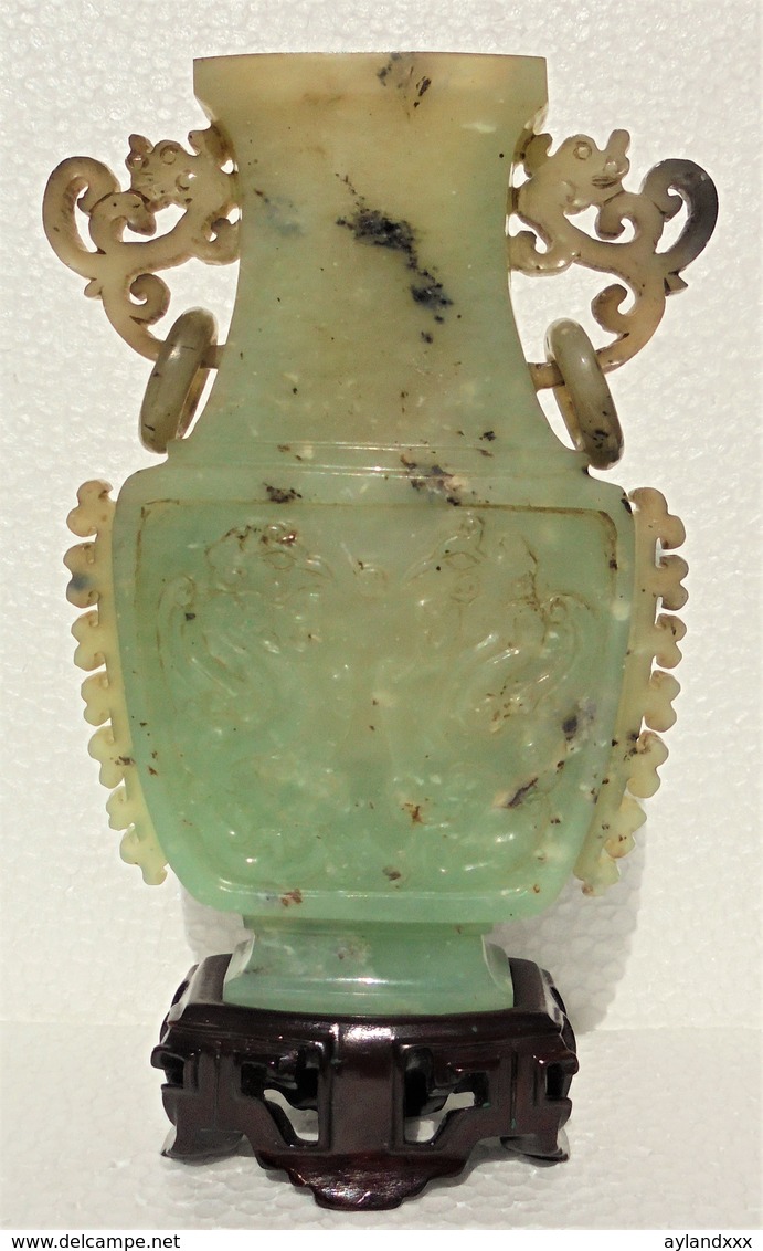 CINA (China): Very Fine Chinese Vase Carved In Jade - Arte Orientale
