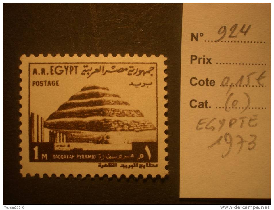 EGYPTE  ( O )  De  1973     "   N° 924  Pyramide  De  SAQQARAH    - Série Courante   "      1  Val. - Usados