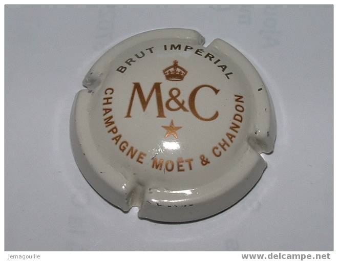 Capsule De Champagne - MOET ET CHANDON - Brut Impérial - CC-20 * - Möt Et Chandon