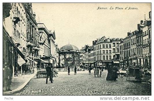 N°17139 -cpa Namur -la Place D'Armes- - Namur