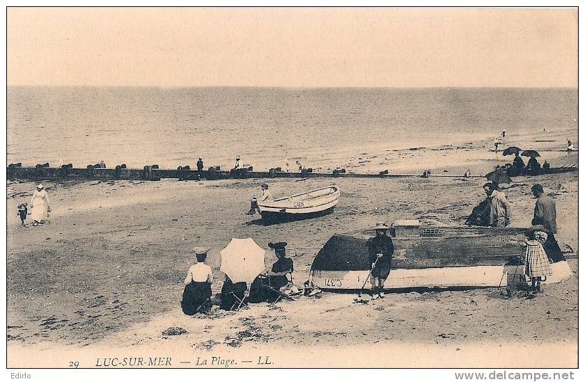 -LUC SUR MER  La Plage - Barque Retournée Neuve Excellent état - Luc Sur Mer