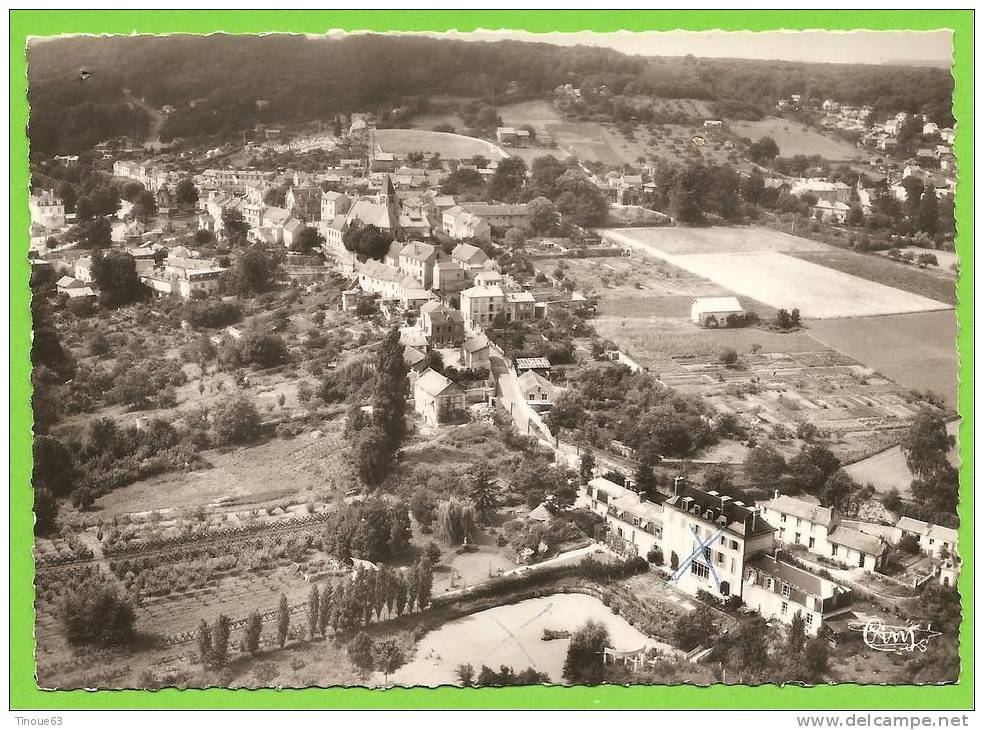 91 - BIEVRES - CPSM G.f. - Vue Générale (aérienne) - Coll. Doudet, Tabacs - Bievres