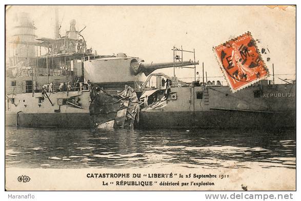 Catastrophe Du ''Liberté'' Le 25 Septembre 1911. Le ''République'' Détérioré Par L'explosion - Warships