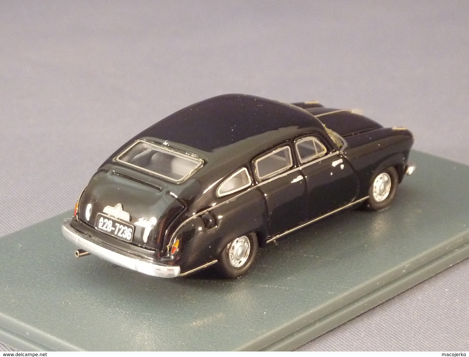 Neo 87236, Borgward Hansa 2400, 1952, 1:87 - Vehiculos De Carretera