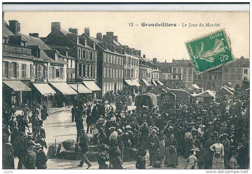 GRANDVILLIERS - Le Jour Du Marché - Grandvilliers