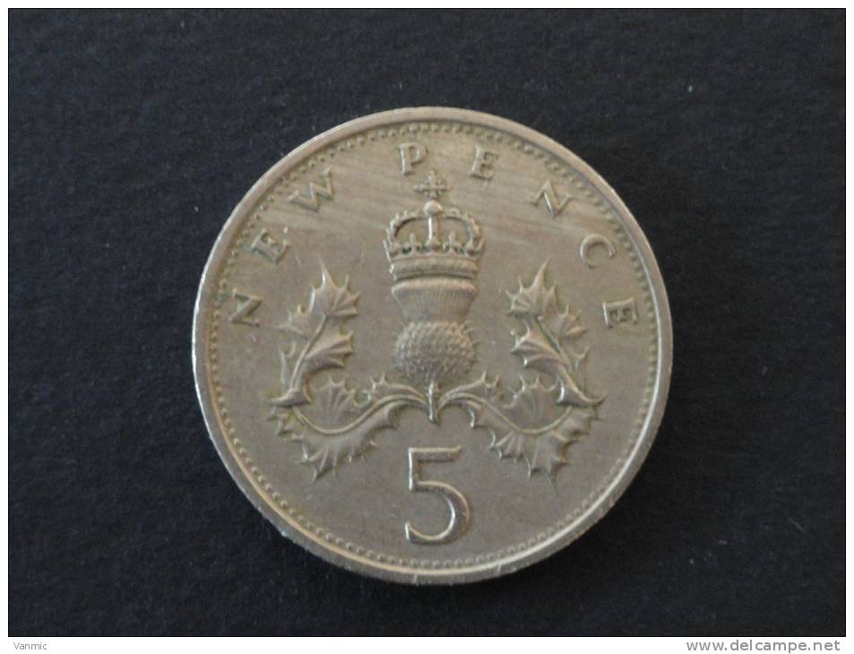 1980 - 5 Pence - Grande Bretagne - 5 Pence & 5 New Pence