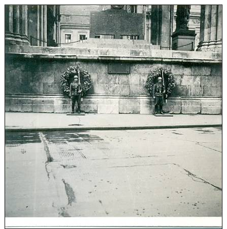 Photo-IIWK - Orginal  - Ehrenmal - 1939-45