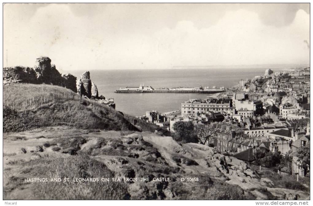 25340      Regno  Unito,  Hastings  And  St.  Leonards On Sea From  The  Castle,  VG  1962 - Hastings