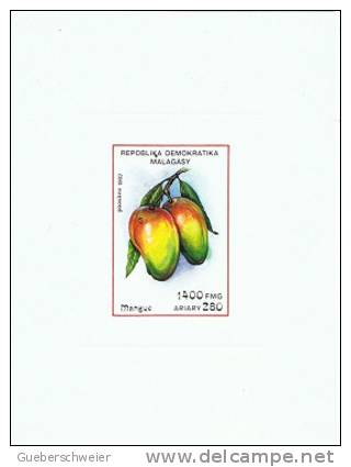 MAD 44 - MADAGASCAR Epreuve De Luxe Avec Mangues Du Timbre 1059 - Fruits