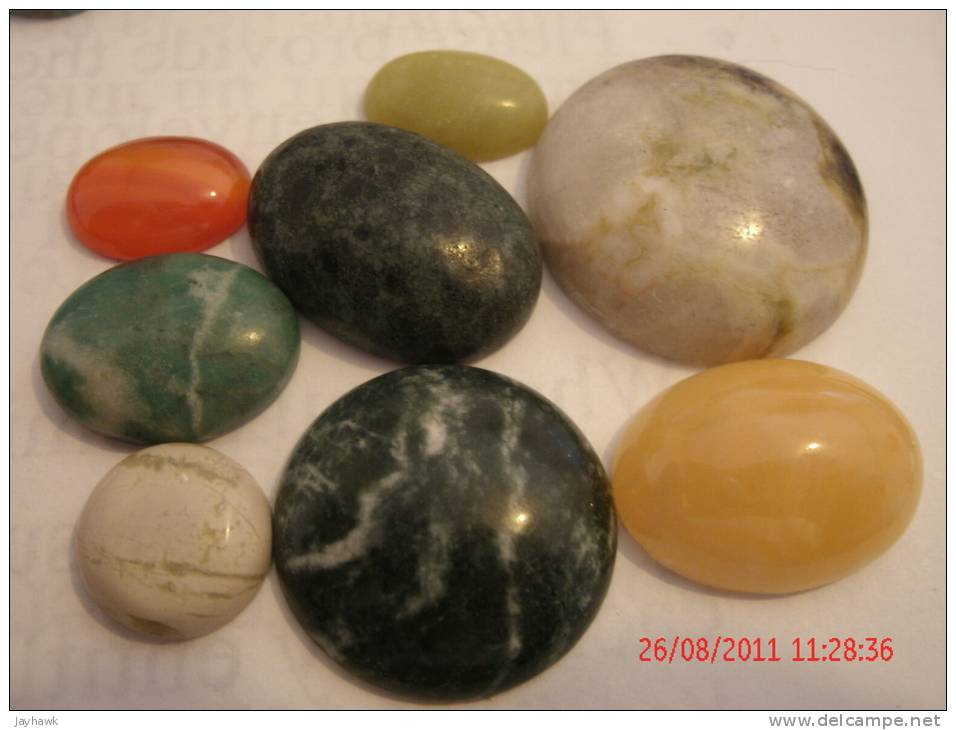 MIXED LARGE CABOCHONS, 500.00 CARAT WEIGHT TOTAL - Unclassified