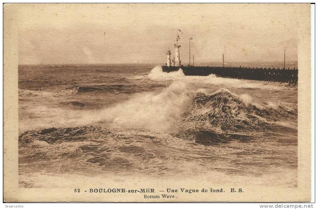 BOULOGNE-SUR-MER, UNE VAGUE DE FOND - B.S. - Boulogne Sur Mer